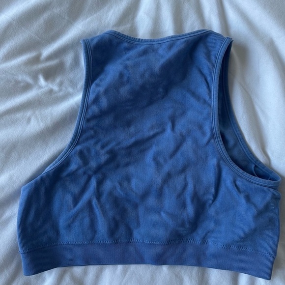 4 Sports Bra Bundle - 2 Calvin Klein 2 Puma - Picture 6 of 7